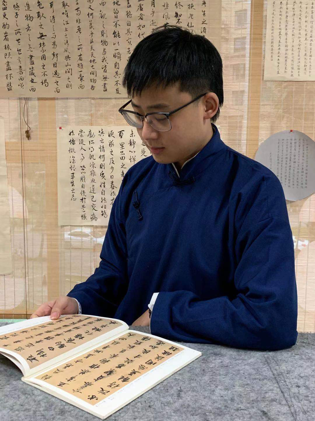 罗敬昊_名人百科网