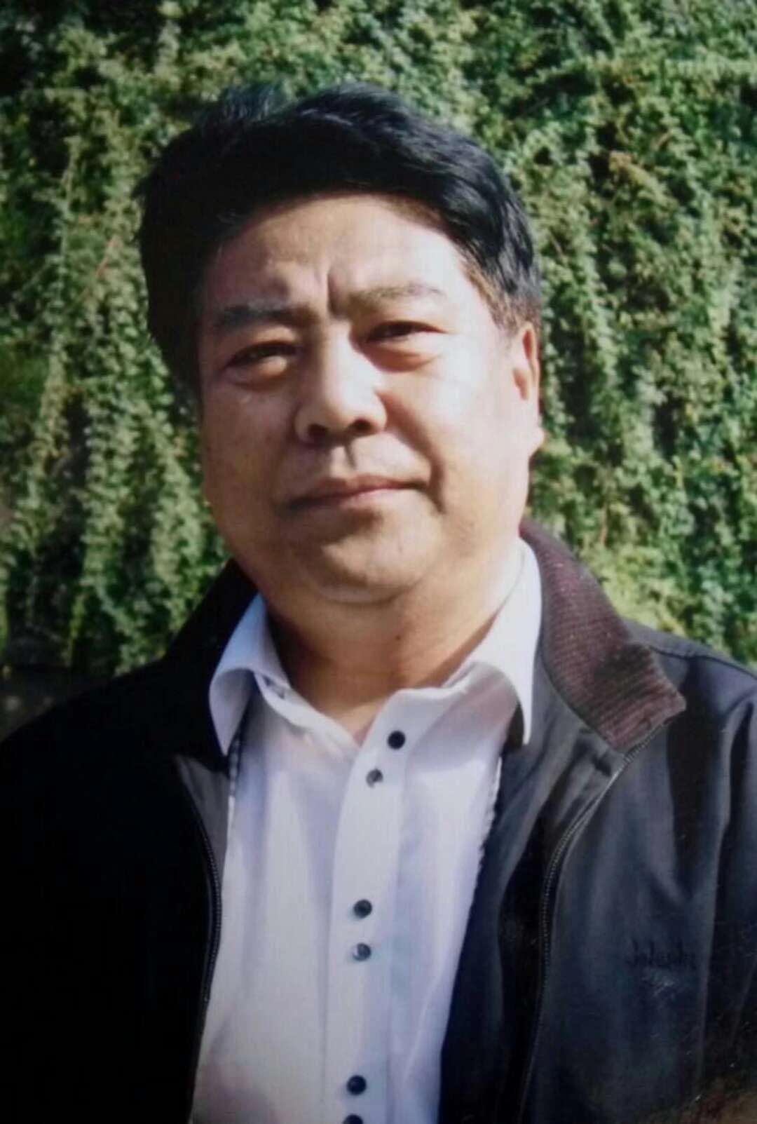 暴仕范_名人百科网