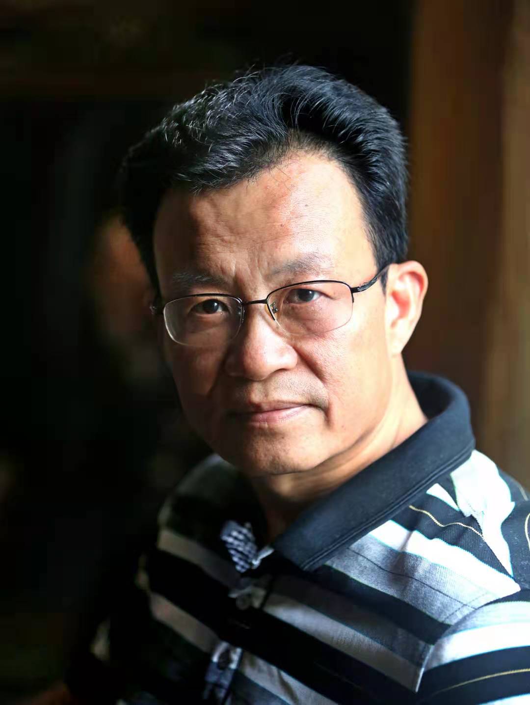 尚富明_名人百科网