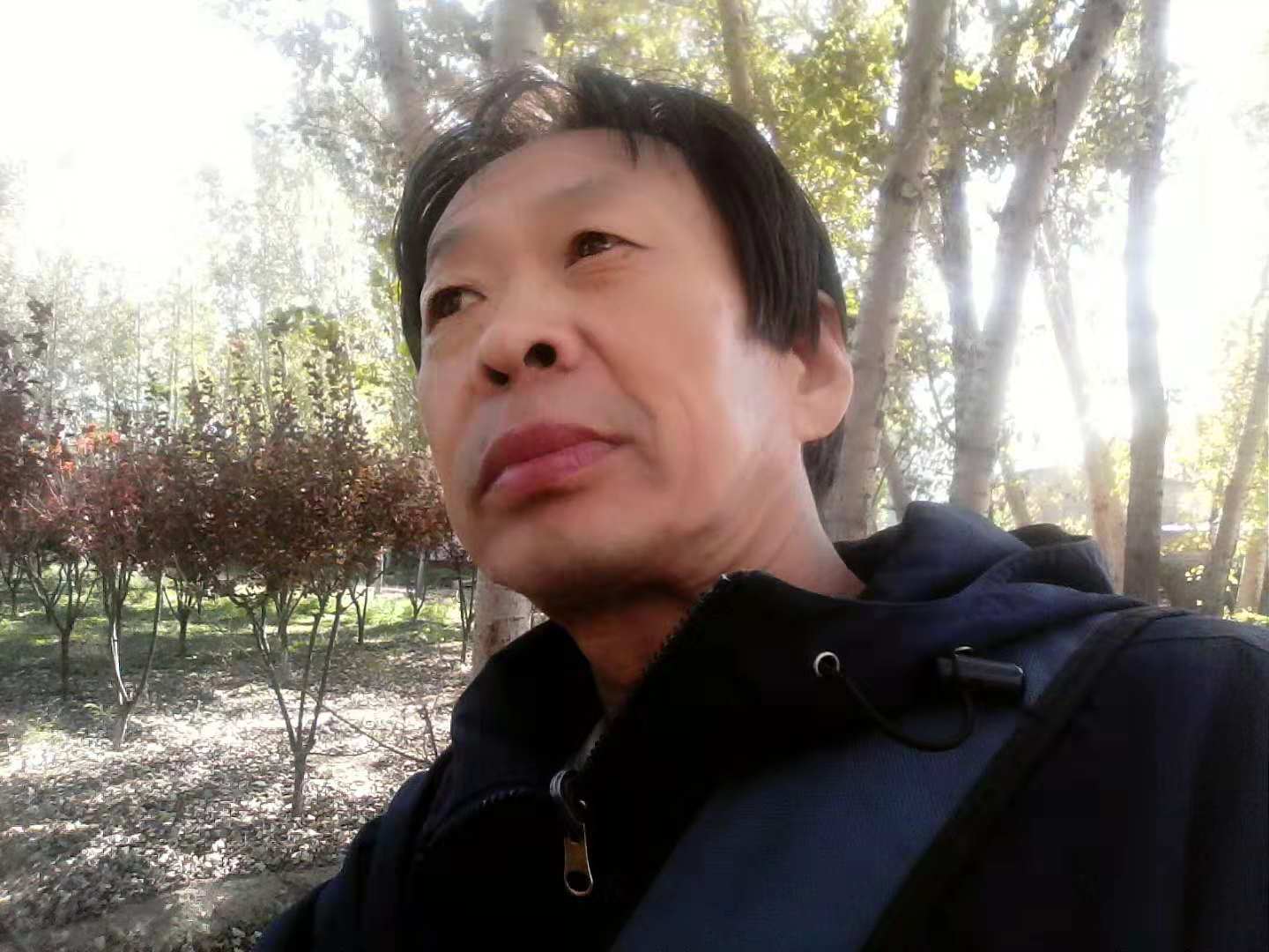 鹿曼_名人百科网