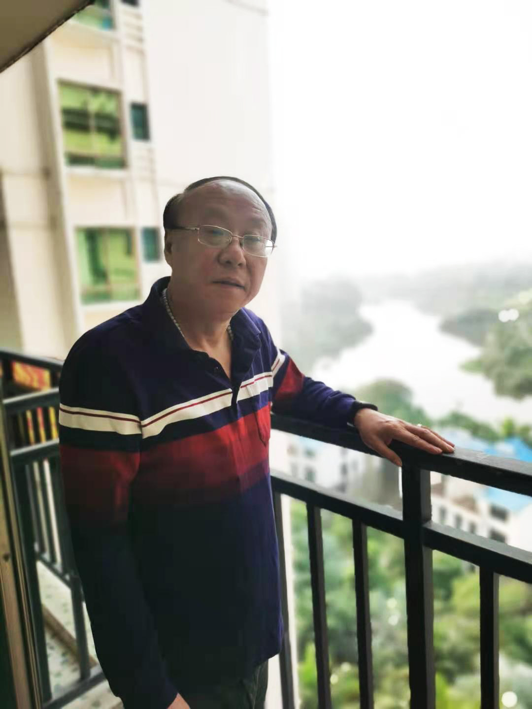 周世君_名人百科网